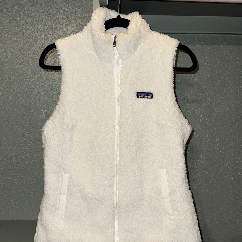 Patagonia Ivory Fleece Vest - Picture 2 of 6
